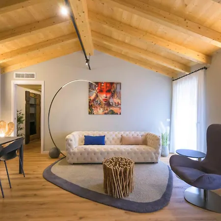 Apartment In - Gardasee 51441 Manerba del Garda